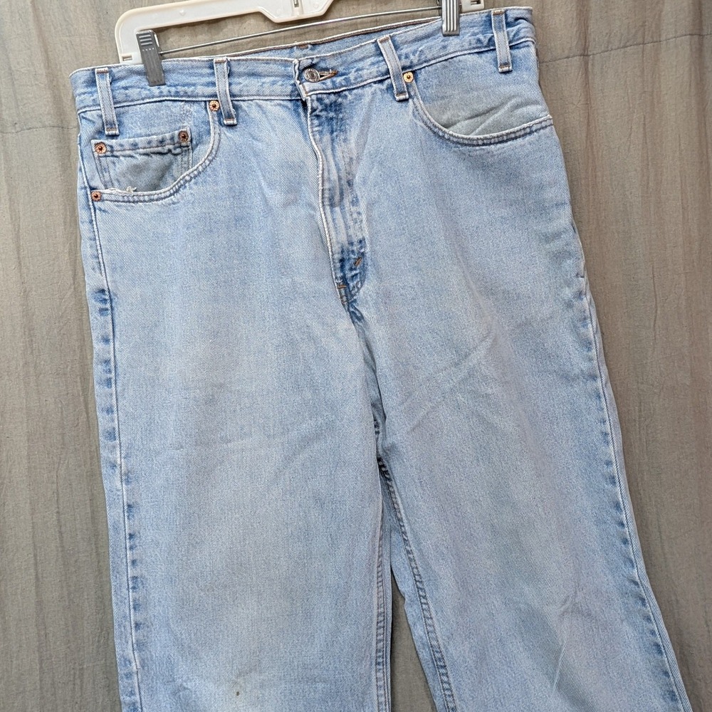 Vintage Levis 550 Relaxed Fit Jeans Light Wash Made in USA 36x34 Blue Denim